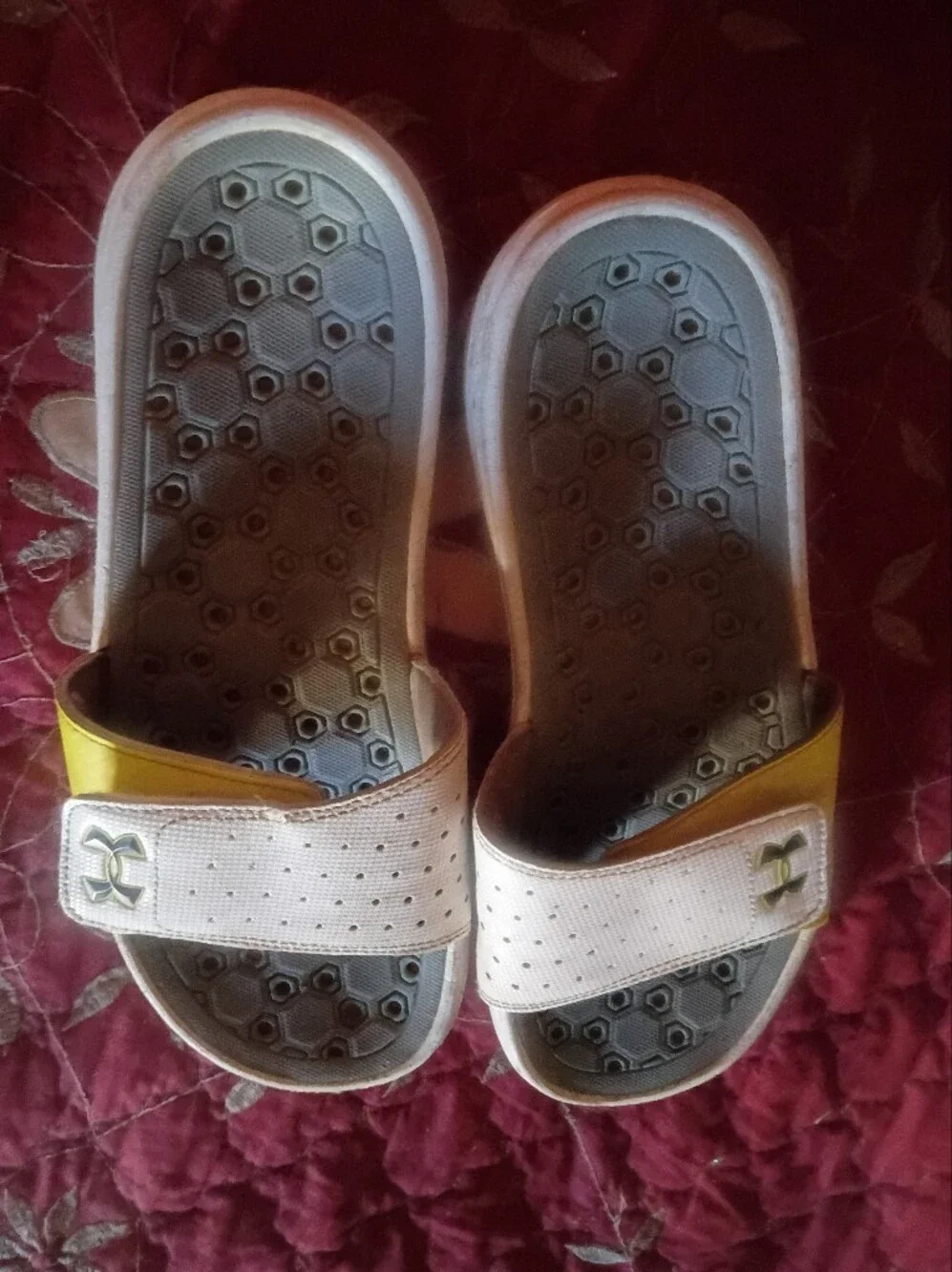 Under Armour mens slide